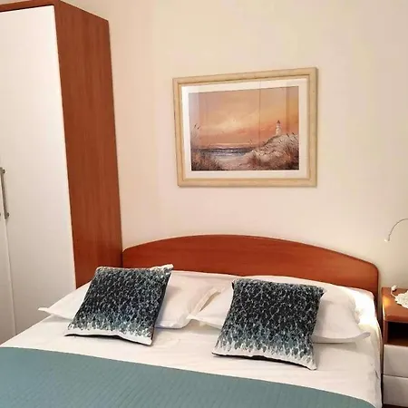 Apartment By The Sea Barbat, Rab - 22561